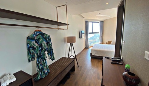Suite « Premier », 1 chambre, piscine privée, vue partielle sur l'océan