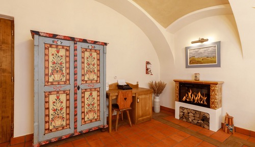 Chambre Double Confort, vue cour intérieure, rez-de-chaussée