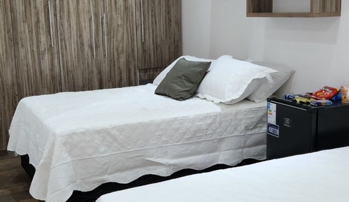 Chambre Quadruple Familiale, 1 chambre