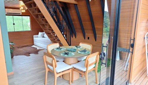 Chalet Supérieur, 1 lit double et 1 canapé-lit, animaux de compagnie acceptés