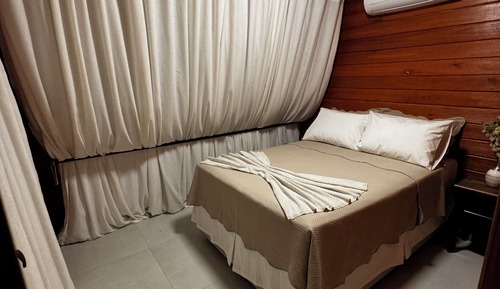 Cabane Deluxe, vue colline