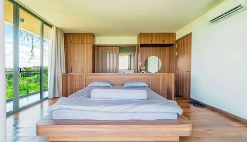 Villa Confort, balcon, vue jardin