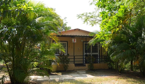 Cottage, baignoire, vue colline