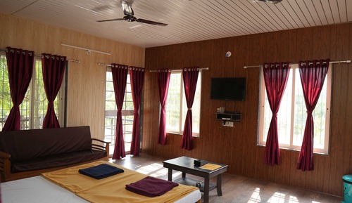 Suite Studio, baignoire, vue colline