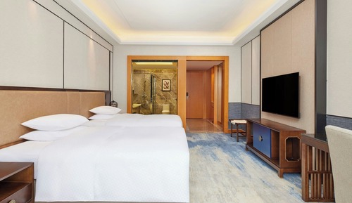 Chambre Supérieure, 2 lits doubles, fumeurs, balcon