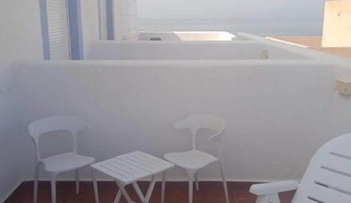 Chambre Confort Double ou avec lits jumeaux, vue partielle sur la mer