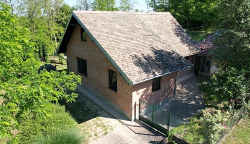 Maison (Holiday Home Saniv)