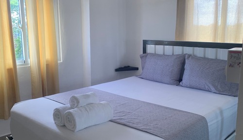 Appartement Confort, coin cuisine, vue ville