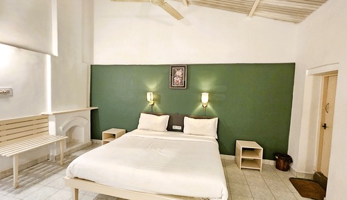 Chambre Confort, balcon, vue jardin