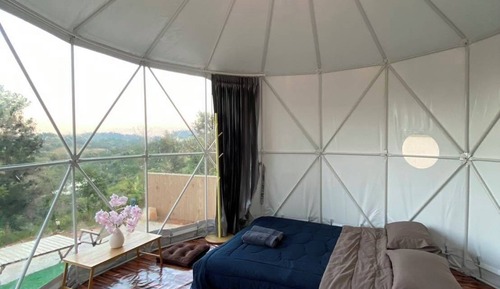Chambre, véranda, vue vallée