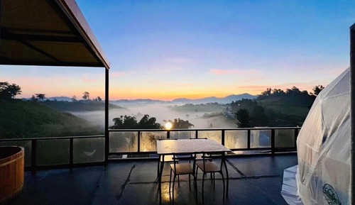 Chambre Deluxe, véranda, vue vallée