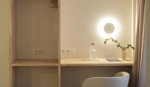 Chambre Double Supérieure, vue cour intérieure