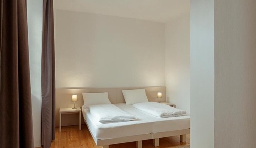 Appartement Confort, balcon, vue cour intérieure