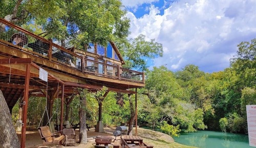 Tree House Familiale, vue fleuve