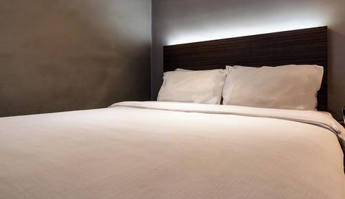 Chambre Double, salle de bains privée, vue ville