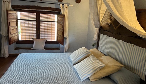 Chambre Confort, 1 grand lit, vue vignoble