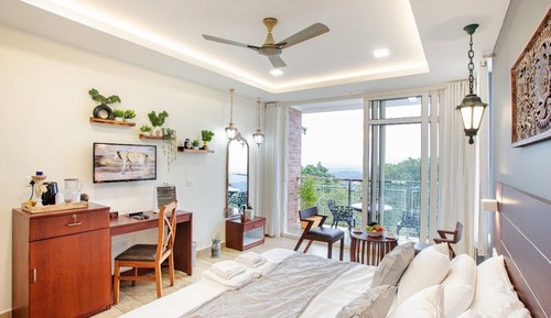 Chambre Double Luxe, balcon, vue vallée