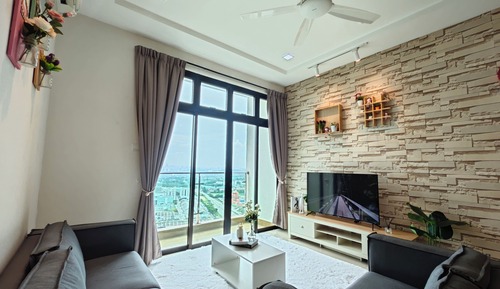 Appartement Familial, balcon, vue ville