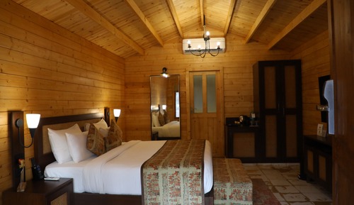 Woodpecker Cottage
