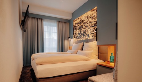 Chambre Double, vue ville