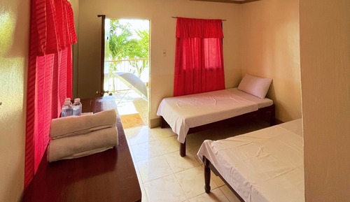 Chambre Triple, vue mer