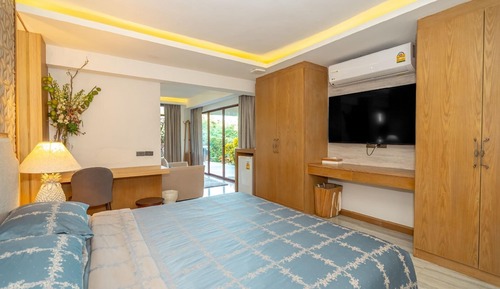 Suite Studio Junior, 1 lit double, vue piscine