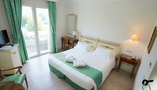 Chambre Confort Double ou avec lits jumeaux