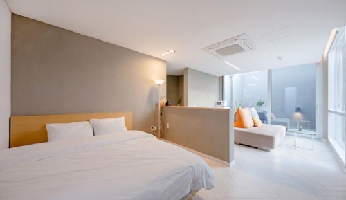 Chambre (202)