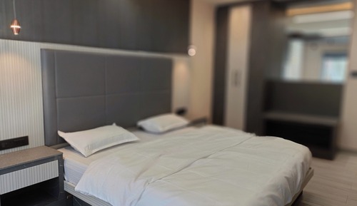 Suite Luxe, plusieurs lits, salle de bains privée, vue montagne
