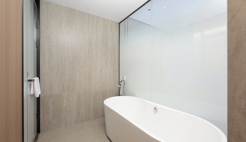 Chambre Standard, 1 très grand lit, baignoire (Extra Floor Space)