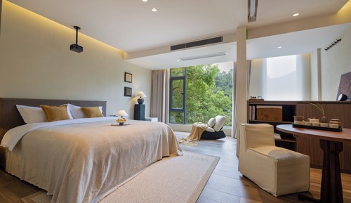 Chambre Double Luxe, balcon, vue cour intérieure