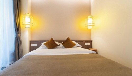 Chambre Triple Familiale, piscine privée, vue jardin