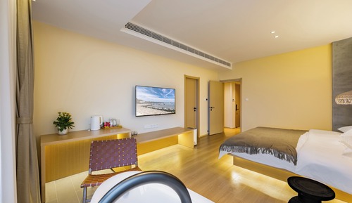 Suite « Premier », patio, vue mer
