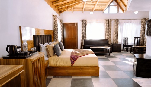 Chambre Exécutive, vue lac