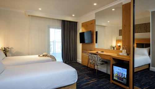 Chambre Supérieure avec lits jumeaux, balcon