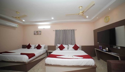 Chambre Quadruple Standard, vue ville
