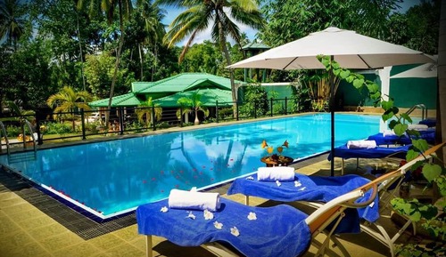 Maison Deluxe, piscine privée, vue jardin