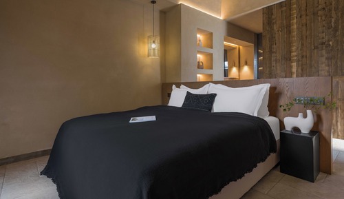 Chambre Double Deluxe, vue montagne, côté cour intérieure
