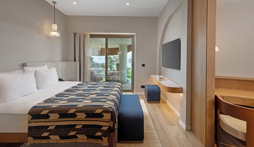 Corner Suite