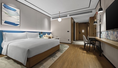 Chambre, 1 très grand lit, accessible aux personnes à mobilité réduite