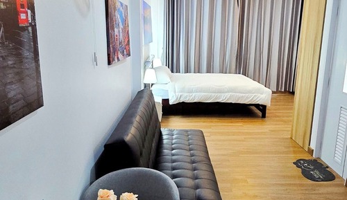 Maison, balcon, vue lac