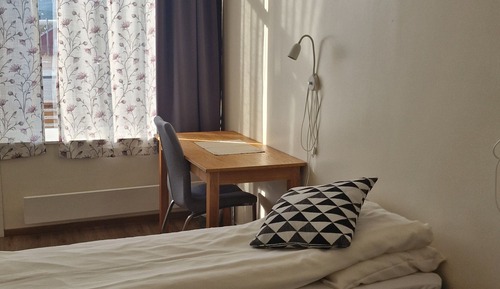Chambre Classique, vue partielle sur la mer