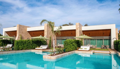Amber Lagoon Suite