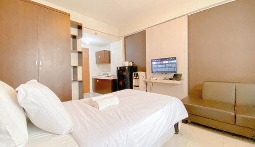 Studio Deluxe