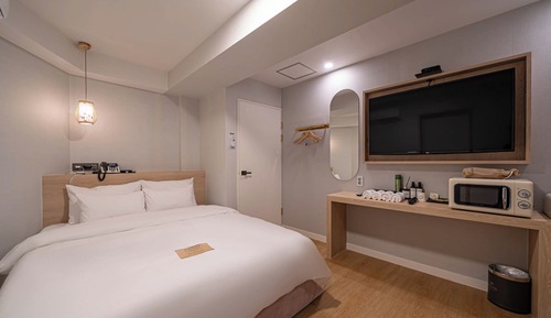 Cozyville - Standard Queen