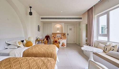 Chambre Familiale avec lits jumeaux, 2 lits doubles, vue partielle sur l'océan