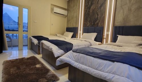 Chambre Triple, balcon, vue ville