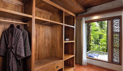 Jungle Suite with Free Mini Bar