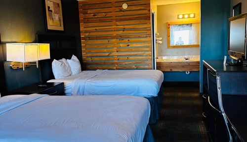 Chambre Double Économique, 2 grands lits, non-fumeurs, vue montagne