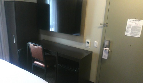 Chambre Supérieure, 1 très grand lit, accessible aux personnes à mobilité réduite (Smoke Free)
